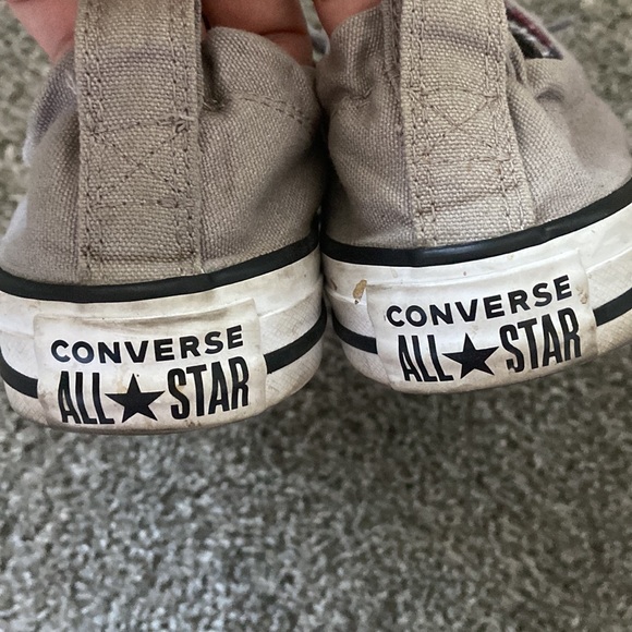 Used women’s converse - Picture 6 of 8